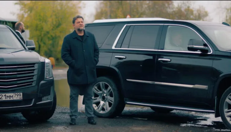 Момент из 3 серии 2 сезона