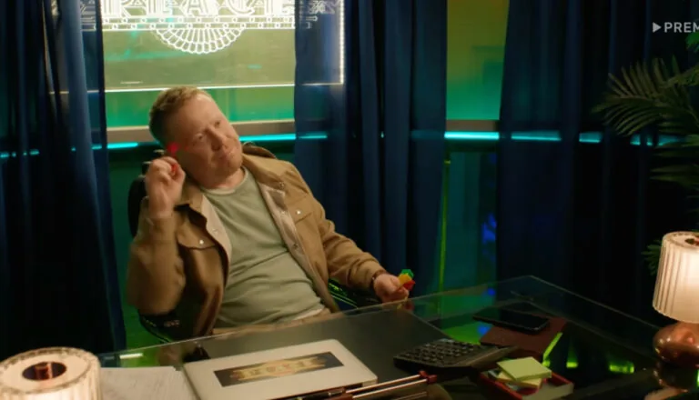 Момент из 1 серии 3 сезона