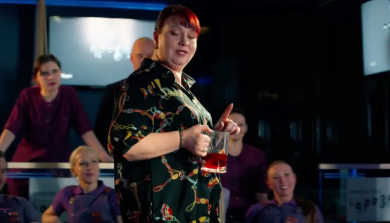 Момент из 4 серии 3 сезона